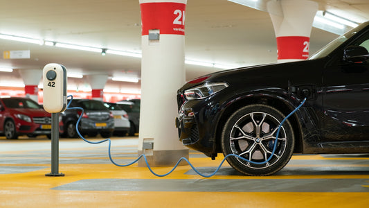 Marquage au sol d'une place de recharge pour véhicule électrique