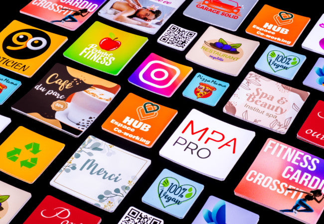 Stickers carrés arrondis personnalisés – format polyvalent
